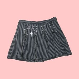 NWT Pinstripe Laceup Cross Charm Mini Skirt